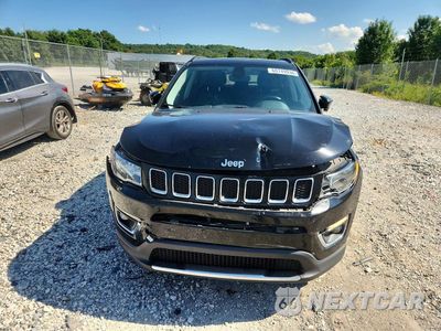 Piąte zdjęcie samochodu w środku: 2019 JEEP COMPASS LIMITED VIN:3C4NJDCB2KT661395 - miniatura