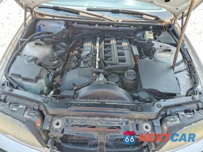Zdjęcie 11 z 12 samochodu: 2004 BMW 325 I VIN:WBAET374X4NJ42238 - miniatura