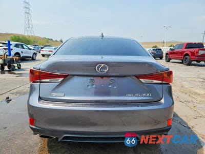 Zdjęcie 6 z 13 samochodu: 2017 LEXUS IS 300 VIN:JTHCM1D2XH5015671 - miniatura