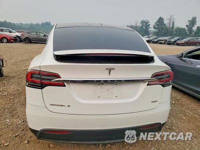 Zdjęcie 6 z 12 samochodu: 2017 TESLA MODEL X VIN:5YJXCAE23HF035909 - miniatura