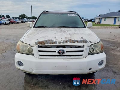 Piąte zdjęcie samochodu w środku: 2005 TOYOTA HIGHLANDER BASE VIN:JTEGD21A850114420 - miniatura
