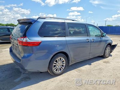 Trzecie zdjęcie samochodu z tyłu: 2015 TOYOTA SIENNA XLE 8-PASSENGER VIN:5TDYK3DC6FS549176 - miniatura
