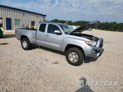 Czwarte zdjęcie samochodu z boku: 2016 TOYOTA TACOMA SR5 V6 VIN:5TFRZ5CN0GX016346 - miniatura