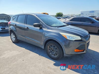 Czwarte zdjęcie samochodu z boku: 2016 FORD ESCAPE S VIN:1FMCU0F77GUA11596 - miniatura