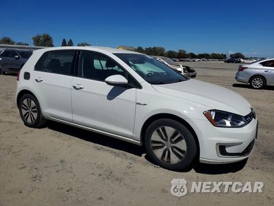 Czwarte zdjęcie samochodu z boku: 2016 VOLKSWAGEN E-GOLF SE VIN:WVWKP7AUXGW915783 - miniatura