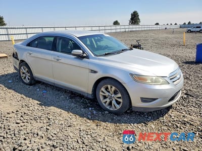 Czwarte zdjęcie samochodu z boku: 2010 FORD TAURUS SEL VIN:1FAHP2HW6AG107636 - miniatura