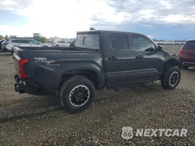 Trzecie zdjęcie samochodu z tyłu: 2024 TOYOTA TACOMA TRD OFF-ROAD VIN:3TMLB5JN6RM038227 - miniatura