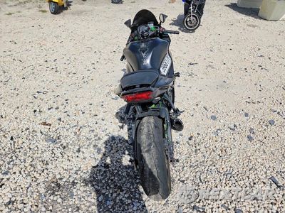 Czwarte zdjęcie samochodu z boku: 2015 KAWASAKI ZX636 E VIN:JKBZXJE13FA016180 - miniatura