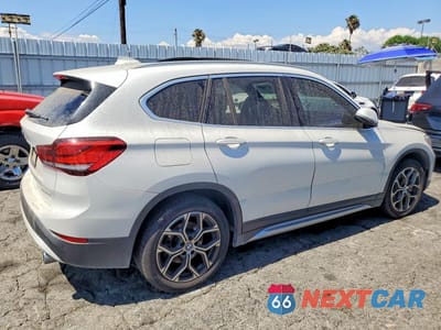 Trzecie zdjęcie samochodu z tyłu: 2021 BMW X1 SDRIVE28I VIN:WBXJG7C0XM5T01360 - miniatura