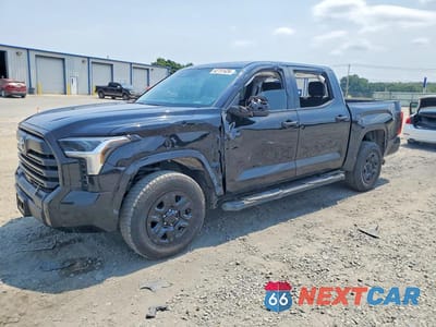2023 TOYOTA TUNDRA SR 5TFKB5DB6PX120866 - główne zdjęcie licytacji z USA - miniatura