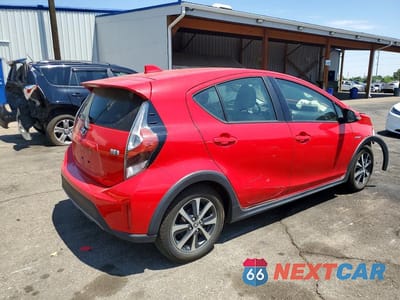 Trzecie zdjęcie samochodu z tyłu: 2018 TOYOTA PRIUS C FOUR VIN:JTDKDTB35J1601163 - miniatura