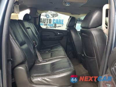 Zdjęcie 11 z 13 samochodu: 2008 GMC YUKON XL DENALI VIN:1GKFK66888J244039 - miniatura