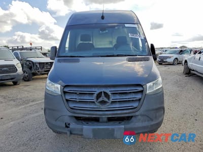 Piąte zdjęcie samochodu w środku: 2019 MERCEDES-BENZ SPRINTER 2500/3500 DELIVERY VAN VIN:WD4PF0CD2KP048921 - miniatura