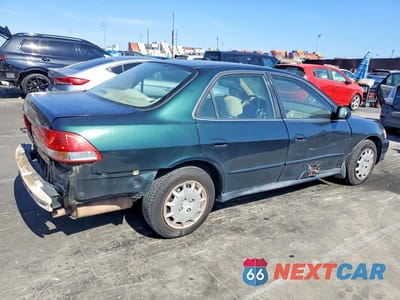 Trzecie zdjęcie samochodu z tyłu: 2001 HONDA ACCORD LX VIN:JHMCG66551C014019 - miniatura