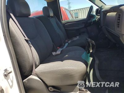 Zdjęcie 10 z 12 samochodu: 2004 CHEVROLET SILVERADO C1500 VIN:1GCEC14V74E135168 - miniatura