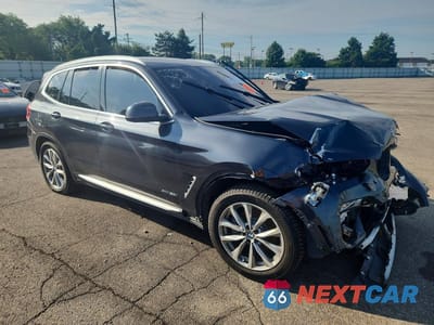 Czwarte zdjęcie samochodu z boku: 2018 BMW X3 XDRIVE30I VIN:5UXTR9C50JLC82558 - miniatura