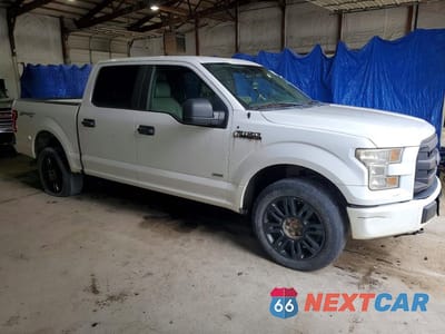 Czwarte zdjęcie samochodu z boku: 2016 FORD F150 SUPERCREW VIN:1FTEW1EG4GFB04045 - miniatura