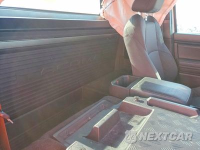 Zdjęcie 10 z 12 samochodu: 2025 TOYOTA TACOMA SR VIN:3TYJDAHNXST027435 - miniatura
