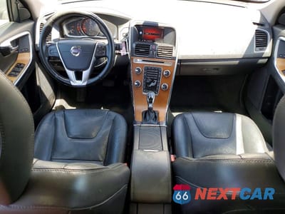 Zdjęcie 8 z 14 samochodu: 2017 VOLVO XC60 T5 INSCRIPTION VIN:YV440MDU0H2215994 - miniatura
