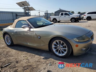 Czwarte zdjęcie samochodu z boku: 2005 BMW Z4 2.5 VIN:4USBT33545LS57946 - miniatura