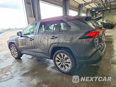 Drugie zdjęcie samochodu z przodu: 2025 TOYOTA RAV4 XLE PREMIUM VIN:2T3A1RFV7SW583691 - miniatura