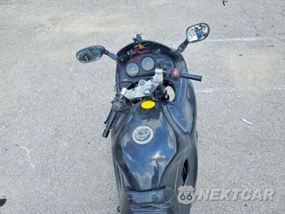 Zdjęcie 6 z 8 samochodu: 2002 SUZUKI GSX600 F VIN:JS1GN79A422103752 - miniatura