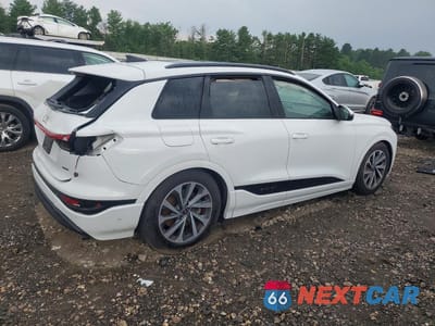 Trzecie zdjęcie samochodu z tyłu: 2025 AUDI Q6 E-TRON PRESTIGE VIN:WA134BGF5SA026947 - miniatura
