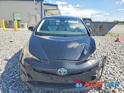 Piąte zdjęcie samochodu w środku: 2017 TOYOTA PRIUS TWO VIN:JTDKBRFU9H3546632 - miniatura