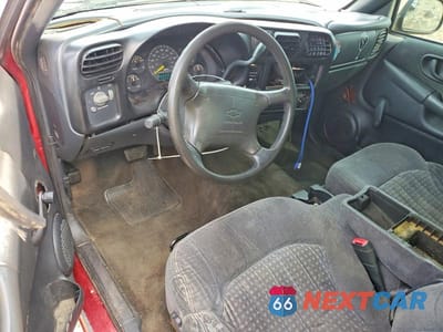 Zdjęcie 8 z 12 samochodu: 1998 CHEVROLET S TRUCK S10 VIN:1GCCS19X8WK104598 - miniatura