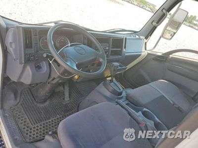 Zdjęcie 8 z 13 samochodu: 2015 ISUZU NRR BOX TRUCK VIN:JALE5W167F7301716 - miniatura