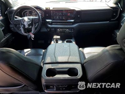 Zdjęcie 8 z 13 samochodu: 2024 GMC SIERRA K1500 SLT VIN:3GTUUDED1RG181014 - miniatura