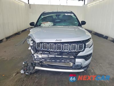 Piąte zdjęcie samochodu w środku: 2025 JEEP COMPASS LIMITED VIN:3C4NJDCN0ST615249 - miniatura