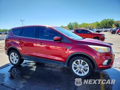 Czwarte zdjęcie samochodu z boku: 2017 FORD ESCAPE SE VIN:1FMCU0G99HUB30946 - miniatura