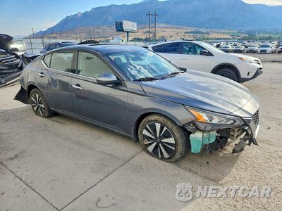 Czwarte zdjęcie samochodu z boku: 2019 NISSAN ALTIMA SV VIN:1N4BL4DW0KN316614 - miniatura