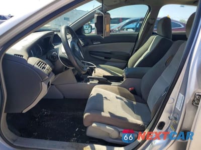 Zdjęcie 7 z 12 samochodu: 2009 HONDA ACCORD LX VIN:1HGCP263X9A079000 - miniatura