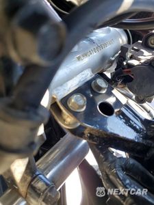 Zdjęcie 8 z 8 samochodu: 2013 HONDA CBR250 R VIN:MLHMC4100D5301467 - miniatura