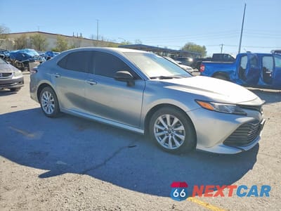 Czwarte zdjęcie samochodu z boku: 2019 TOYOTA CAMRY LE VIN:4T1B11HK6KU770843 - miniatura
