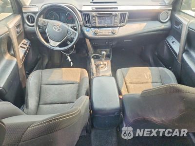 Zdjęcie 8 z 12 samochodu: 2018 TOYOTA RAV4 HYBRID XLE VIN:JTMRJREV0JD240852 - miniatura