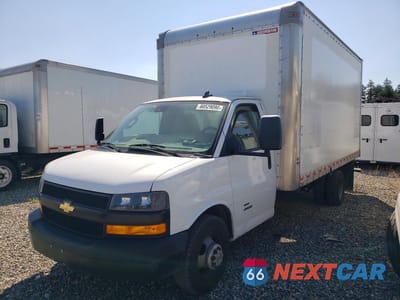 2021 CHEVROLET EXPRESS BOX TRUCK 1HA6GVC76MN006823 - główne zdjęcie licytacji z USA - miniatura