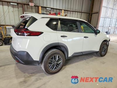 Trzecie zdjęcie samochodu z tyłu: 2021 NISSAN ROGUE S VIN:5N1AT3AA5MC724027 - miniatura