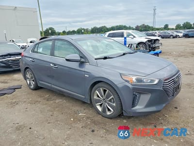 Czwarte zdjęcie samochodu z boku: 2018 HYUNDAI IONIQ LIMITED VIN:KMHC05LC5JU081812 - miniatura