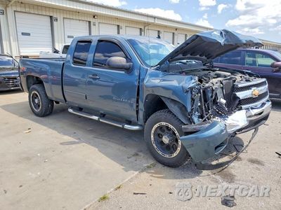 Czwarte zdjęcie samochodu z boku: 2011 CHEVROLET SILVERADO K1500 LT VIN:1GCRKSE37BZ231024 - miniatura