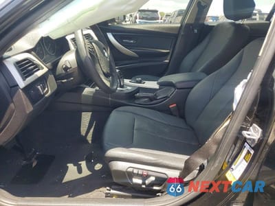 Zdjęcie 7 z 12 samochodu: 2018 BMW 320 I VIN:WBA8E1G52JNU90308 - miniatura