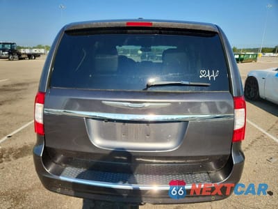 Zdjęcie 6 z 13 samochodu: 2016 CHRYSLER TOWN & COUNTRY LIMITED VIN:2C4RC1JG7GR270178 - miniatura