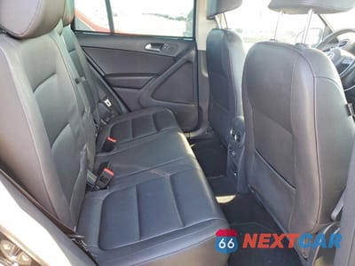 Zdjęcie 10 z 12 samochodu: 2012 VOLKSWAGEN TIGUAN VIN:WVGBV7AX5CW529407 - miniatura