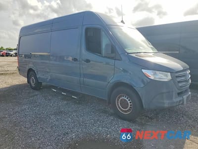 Czwarte zdjęcie samochodu z boku: 2019 MERCEDES-BENZ SPRINTER 2500/3500 DELIVERY VAN VIN:WD4PF1CD7KP151936 - miniatura