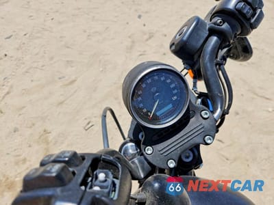 Zdjęcie 7 z 10 samochodu: 2015 HARLEY-DAVIDSON XL883 IRON 883 VIN:1HD4LE230FC407044 - miniatura