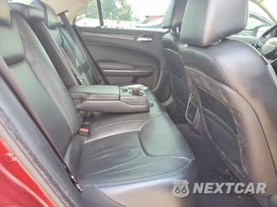 Zdjęcie 10 z 12 samochodu: 2016 CHRYSLER 300 LIMITED VIN:2C3CCAAG7GH152177 - miniatura