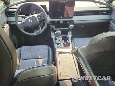 Zdjęcie 8 z 13 samochodu: 2026 TOYOTA RAV4 PLUG-IN HYBRID XSE VIN:JTM7ERAV9TD001188 - miniatura