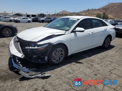 2024 HYUNDAI ELANTRA SEL KMHLM4DG8RU807643 - główne zdjęcie licytacji z USA - miniatura